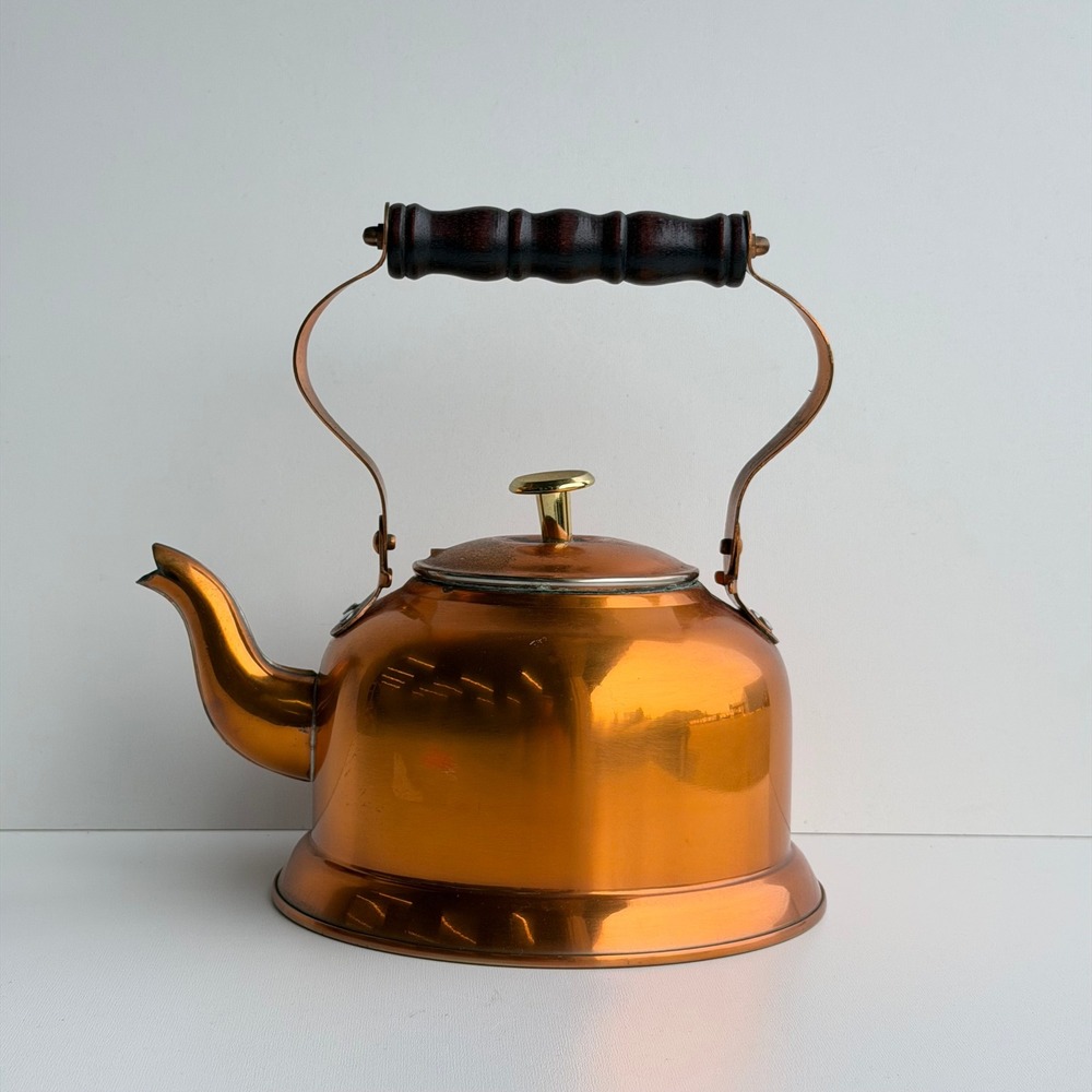 Vintage Copper Tea Pot Wood Handle Kettle MCM Old World Retro Made in Taiwan
